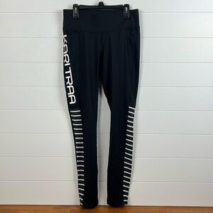 Kari traa leggings size M black and white stripes *sample*